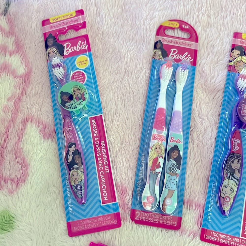 Barbie Toothbrush - Picture 5 of 6